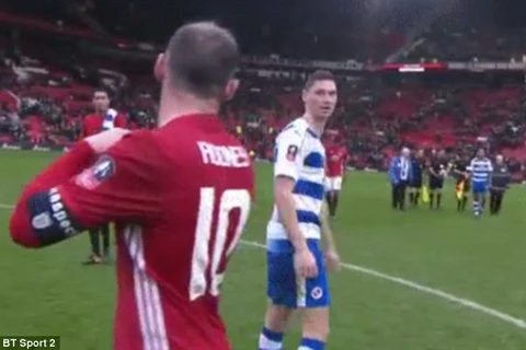 Evans đã lên tiếng thanh minh sau khi khiến Rooney tẽn tò. (Nguồn: Daily Mail)