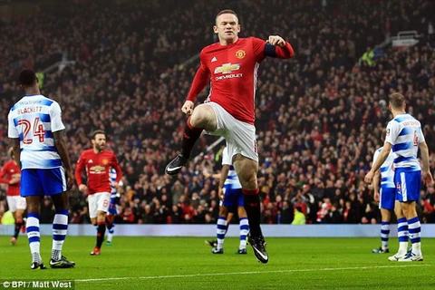Rooney mở đầu cho chiến thắng của Manchester United. (Nguồn: Daily Mail)