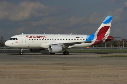 Máy bay của hãng hàng không Eurowings . (Nguồn: thesun)