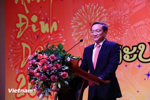Đại sứ Nguyễn Bá Hùng đang phát biểu tại buổi chiêu đãi. (Nguồn: Phạm Kiên/Vietnam+)