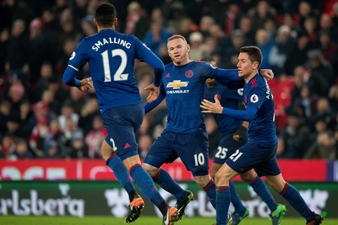 Rooney mang 1 điểm về cho Manchester United. (Nguồn: Daily Mail)