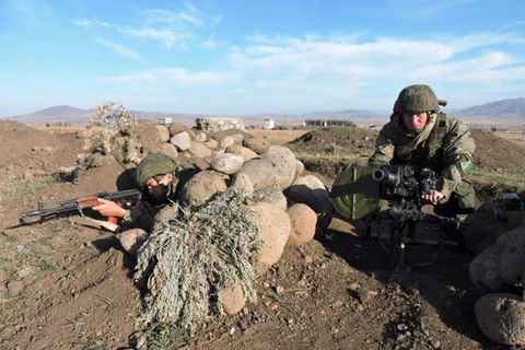 Quân đội Nga tập trận. (Nguồn: newstes.ru)