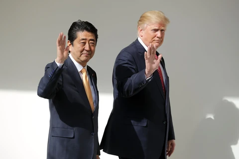 Thủ tướng Nhật Bản Abe và Tổng thống Mỹ Trump. (Nguồn: Time)
