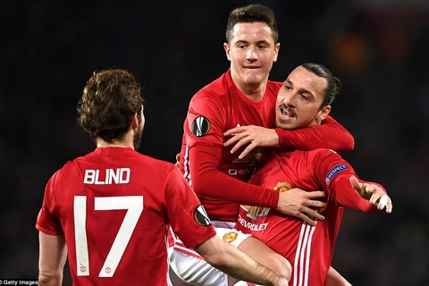Kết quả Europa League: Ibrahimovic lập hat-trick, AS Roma gây sốc