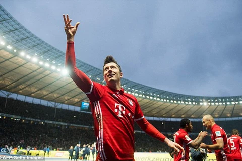 Lewandowski lại sắm vai người hùng của Bayern Munich. (Nguồn: AFP/Getty Images)