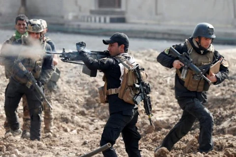 Binh sỹ Iraq giao tranh với IS ở Mosul. (Nguồn: Reuters)