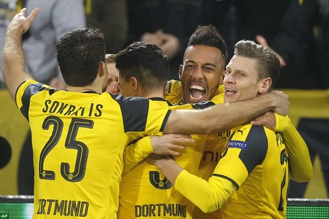 Dortmund đánh bại Benfica để giành vé vào tứ kết Champions League. (Nguồn: AP)