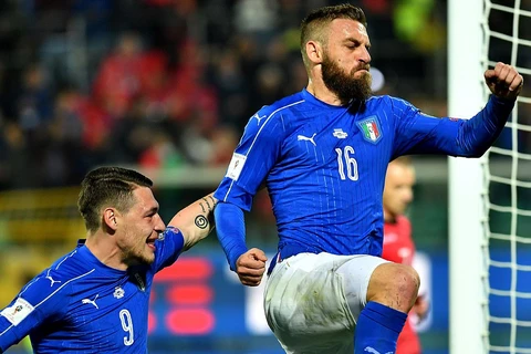 De Rossi mở đầu cho chiến thắng của Italy. (Nguồn: AFP/Getty Images)
