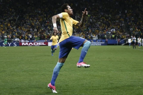 Neymar góp công giúp Brazil sớm giành vé đến Nga dự World Cup 2018. (Nguồn: AFP)