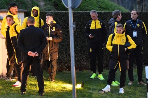 Cầu thủ Dortmund chắc chắn vẫn chưa thể hết lo lắng sau những gì đã trải qua. (Nguồn: CNN)
