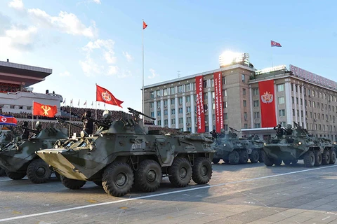 Triều Tiên phô trương sức mạnh tại lễ diễu binh. (Nguồn: AP)