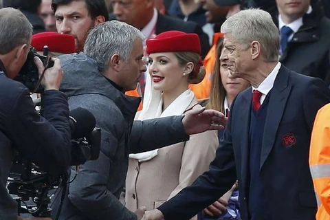 Mourinho đã có những lời lẽ mỉa mai Wenger và Arsenal. (Nguồn: ESPN)