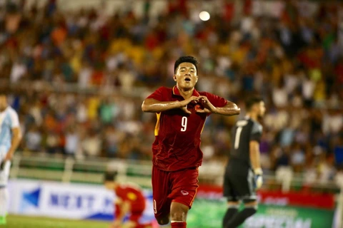 Hà Đức Chinh ghi bàn thắng danh dự cho U20 Việt Nam. (Nguồn: Tuoitre.vn)