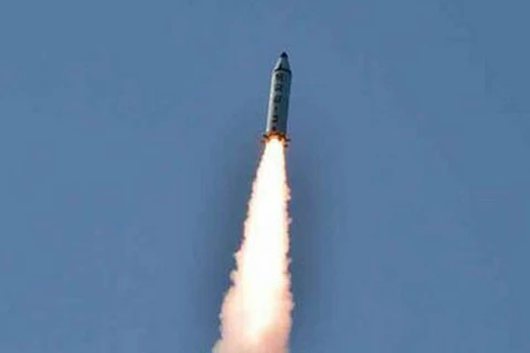 Tên lửa Pukguksong-2 của Triều Tiên. (Nguồn: nknews.org)