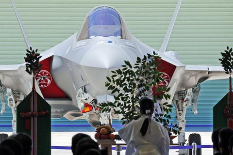 Nhật Bản ra mắt máy bay F-35. (Nguồn: asia.nikkei.com)