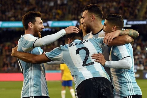 Niềm vui của cầu thủ Argentina sau bàn thắng của Gabriel Mercado. (Nguồn: Getty Images)