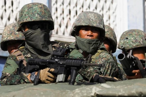 Binh sỹ Philippines chống phiến quân ở Marawi. (Nguồn: Reuters)