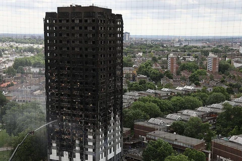Hình ảnh tòa chung cư cao tầng Grenfell Tower sau đám cháy. (Nguồn: BBC)
