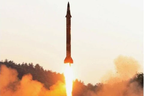 Hình ảnh một vụ phóng tên lửa của Triều Tiên. (Nguồn: independent)