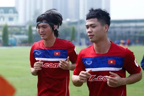 U22 Việt Nam đối đầu U22 Thái Lan tại SEA Games 29. (Ảnh: Minh Chiến/Vietnam+)