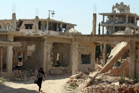 Cảnh đổ nát ở Syria sau các cuộc không kích. (Nguồn: Reuters)