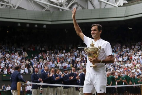 Federer thăng tiến sau khi đăng quang Wimbledon 2017. (Nguồn: AP)