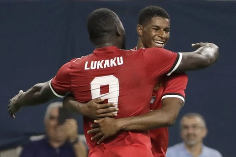 Lukaku và Rashford thay nhau lập công mang chiến thắng về cho Quỷ đỏ. (Nguồn: AP)