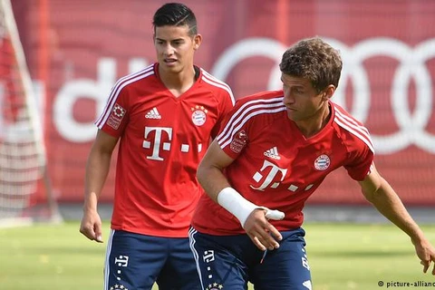 Việc James đến Bayern khiến người hâm mộ của Müller lo lắng. (Nguồn: DW)