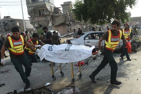 Hiện trường vụ tấn công ở Lahore. (Nguồn: AFP)