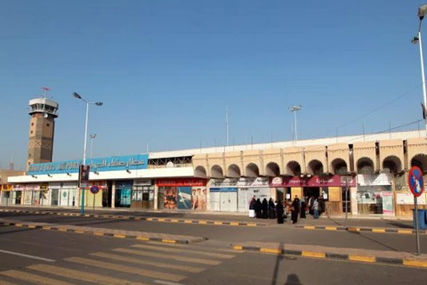 Bên ngoài sân bay Sanaa của Yemen. ((Nguồn: AP)