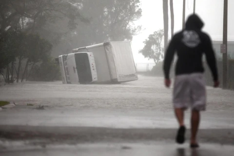Siêu bão Irma hoành hành ở Florida. (Nguồn: cnbc.com)