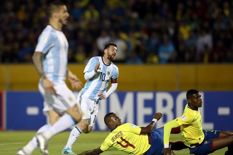 Messi đã tỏa sáng để giúp Argentina giành vé dự World Cup 2018. (Nguồn: ​Reuters)