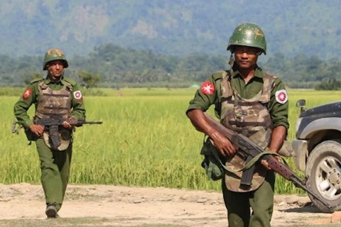 Lực lượng quân đội Myanmar ở Rakhine. (Nguồn: UCANews)