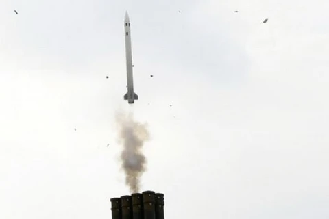 Hàn Quốc phóng tên lửa tự sản xuất. (Nguồn: Yonhap)