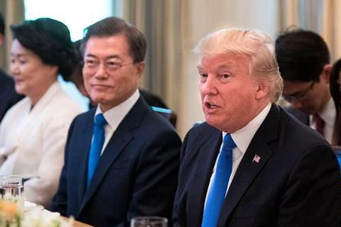 Tổng thống Mỹ Donald Trump trong chuyến thăm Hàn Quốc. (Nguồn: CNBC)