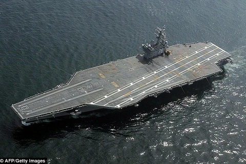 Máy bay quân sự Mỹ gặp nạn khi đang trên đường đến tàu sân bay USS Ronald Reagan. (Nguồn: AFP/Getty Images)