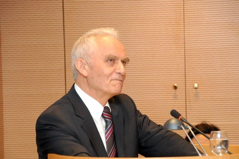 Cựu Ngoại trưởng Thổ Nhĩ Kỳ Yasar Yakis. (Nguồn: NDC)
