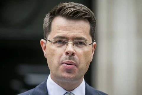 Ông James Brokenshire từ chức. (Nguồn: independent.ie)