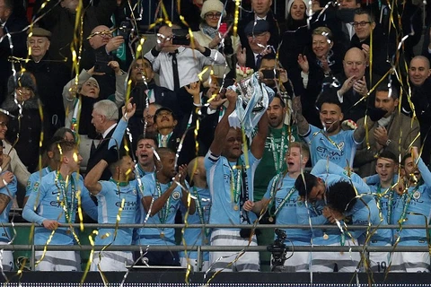 Manchester City giành danh hiệu đầu tiên ở mùa này.