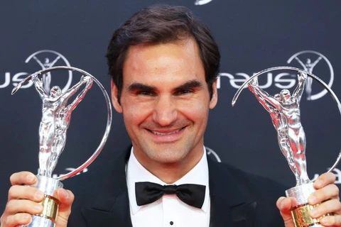 Federer nhận cú đúp giải thưởng. (Nguồn: AFP)