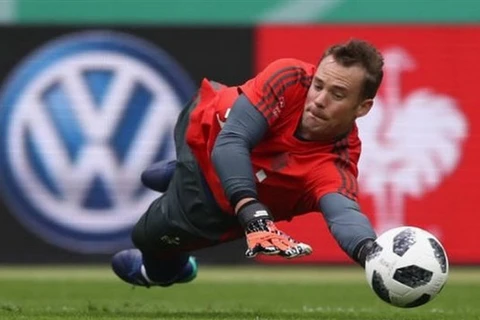 Neuer tập luyện trước trận chung kết DFB. (Nguồn: AFP)