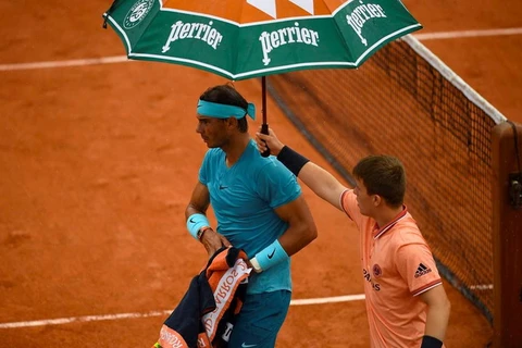 Những cơn mưa lại giúp Nadal vượt khó. (Nguồn: Getty Images)