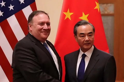 Ngoại trưởng Mỹ Mike Pompeo và người đồng cấp Trung Quốc Vương Nghị. (Nguồn: cgtn.com)