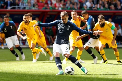 Griezmann ghi bàn thắng sau khi nhờ sự hỗ trợ của công nghệ VAR. (Nguồn: Getty Images)