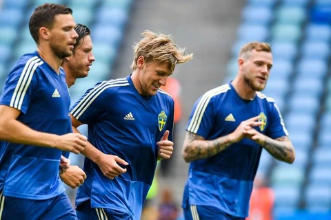 Các cầu thủ Thụy Điển luyện tập chuẩn bị cho trận gặp Đức. (Nguồn: AFP/Getty Images)