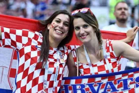 Cổ động viên Croatia chờ đợi trận chung kết lịch sử. (Nguồn: AP)