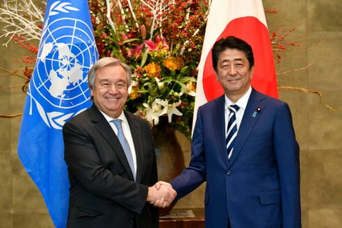 Thủ tướng Nhật Bản Shinzo Abe và Tổng thư ký Liên hợp quốc Antonio Guterres. (Nguồn: Getty Images)