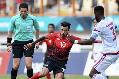 Stefano Lilipaly (áo đỏ) ghi bàn phút bù giờ, Indonesia vẫn bị loại. (Nguồn: AFC)