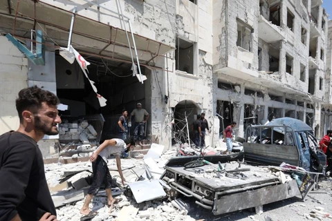 Cảnh đổ nát sau các vụ tấn công tại Idlib. (Nguồn: AFP)