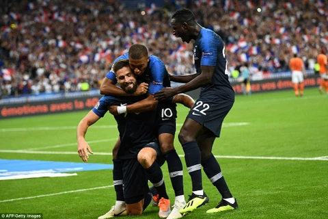 Pháp thắng trận đầu sau khi giành chức vô địch thế giới. (Nguồn: AFP/Getty Images)